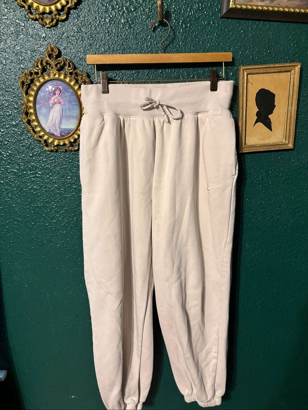 Nike Tan High Rise Jogger Sweatpants Size Medium
